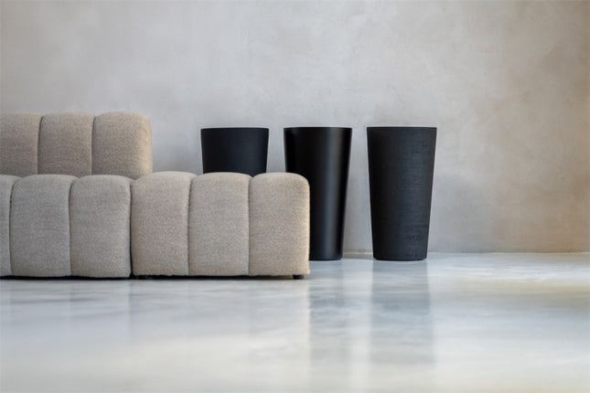 LUCA Argento Vase Black