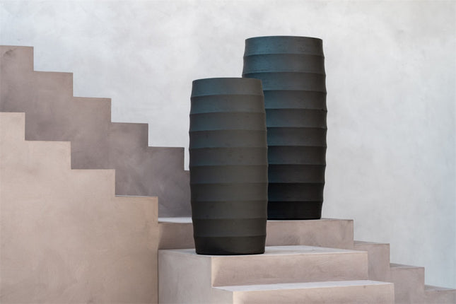 LUCA Bordo Modern Vase Earth
