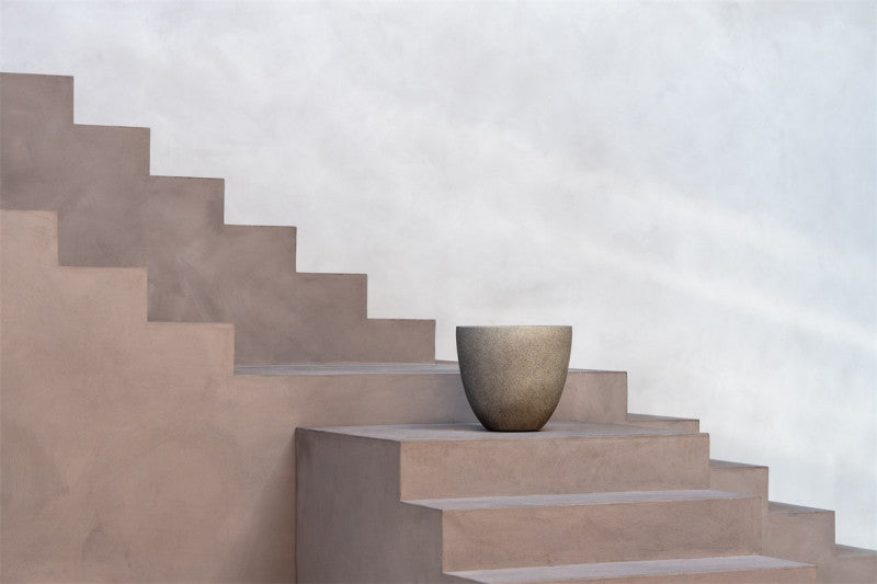 LUCA Grigio New Egg Pot Natural Concrete