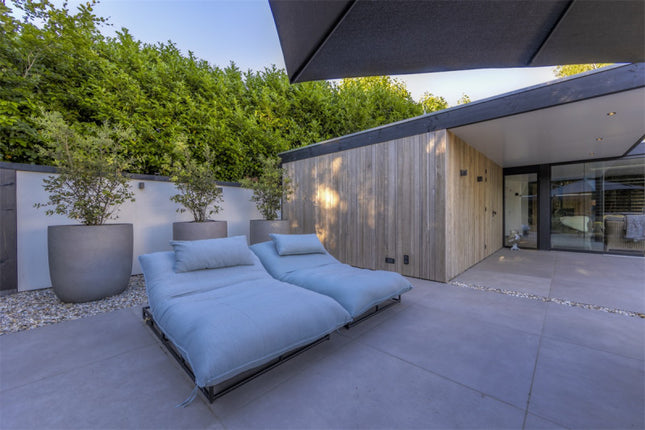 LUCA Grigio Tall Egg Pot Natural Concrete